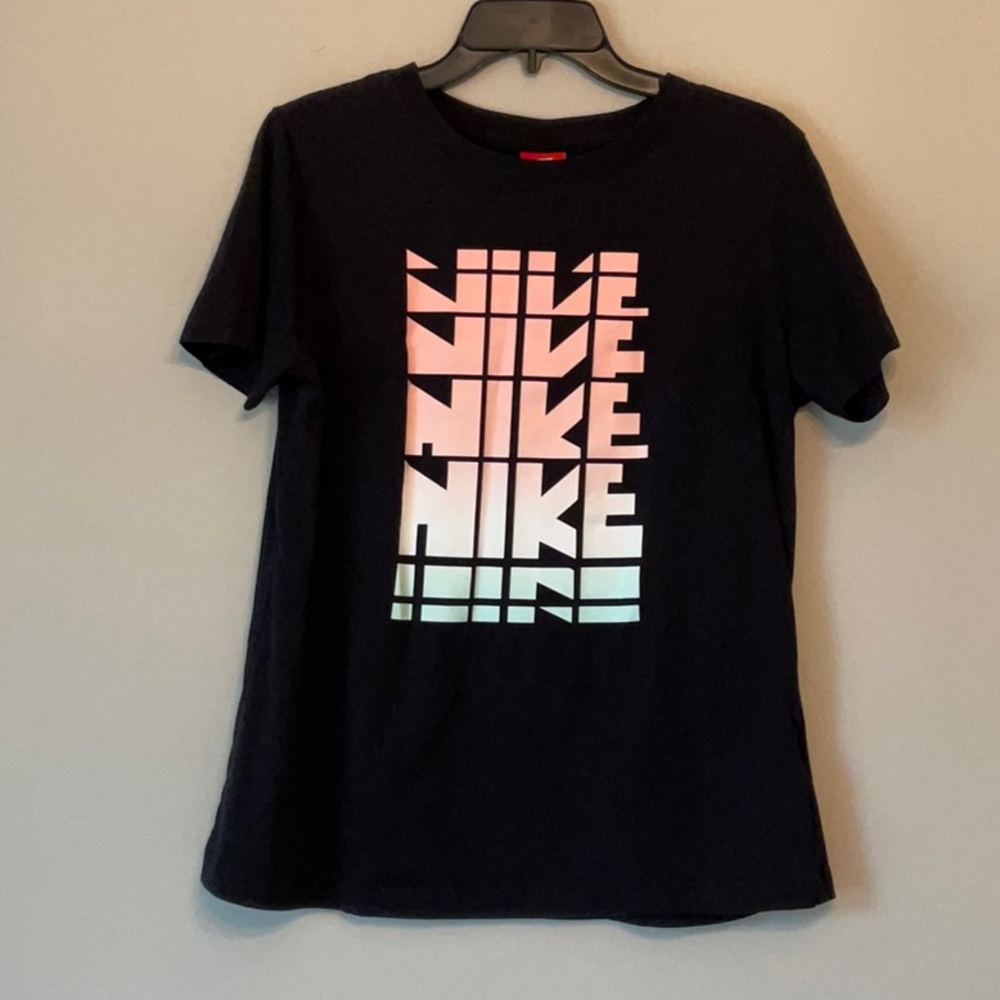 Nike t-shirt Size:M